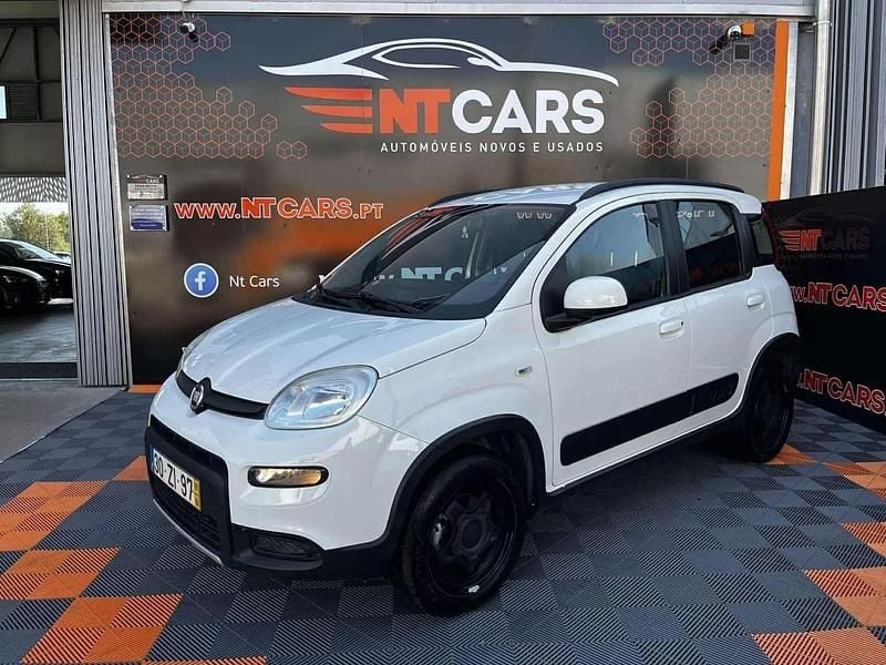 Branco Usado 2019 Fiat Panda 4x4 S Citadino | € 11.900 - Imagem 1/4