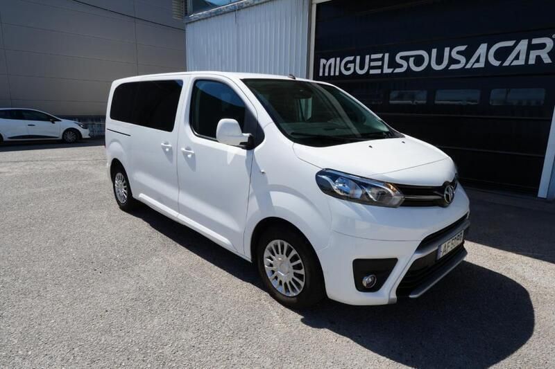Usado Toyota Proace 120 HP (88 kW) 2021 Branco Monovolume