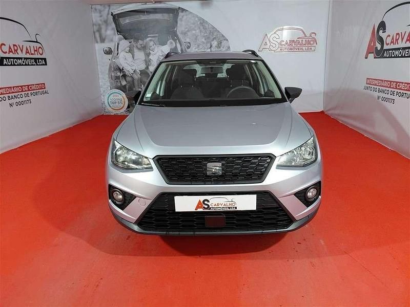 Cinza Usado 2018 Seat Arona Style SUV | € 13.990 (Preço justo) - Imagem 1/4