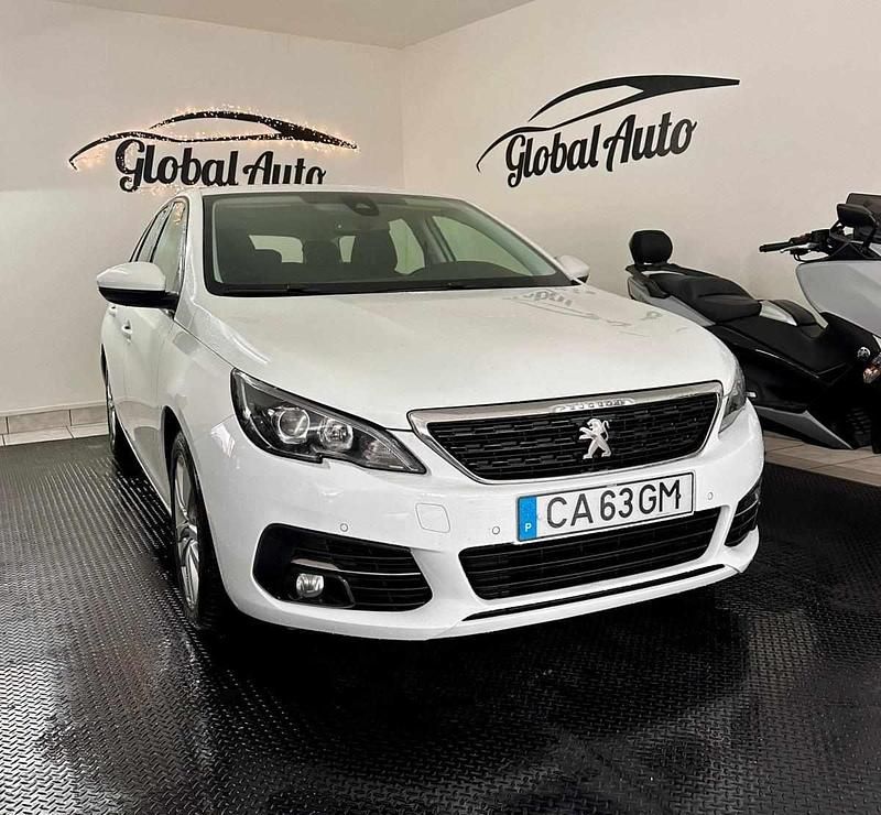 Branco Usado 2017 Peugeot 308 SW Carrinha | € 10.900 (Super Preço) - Imagem 1/4