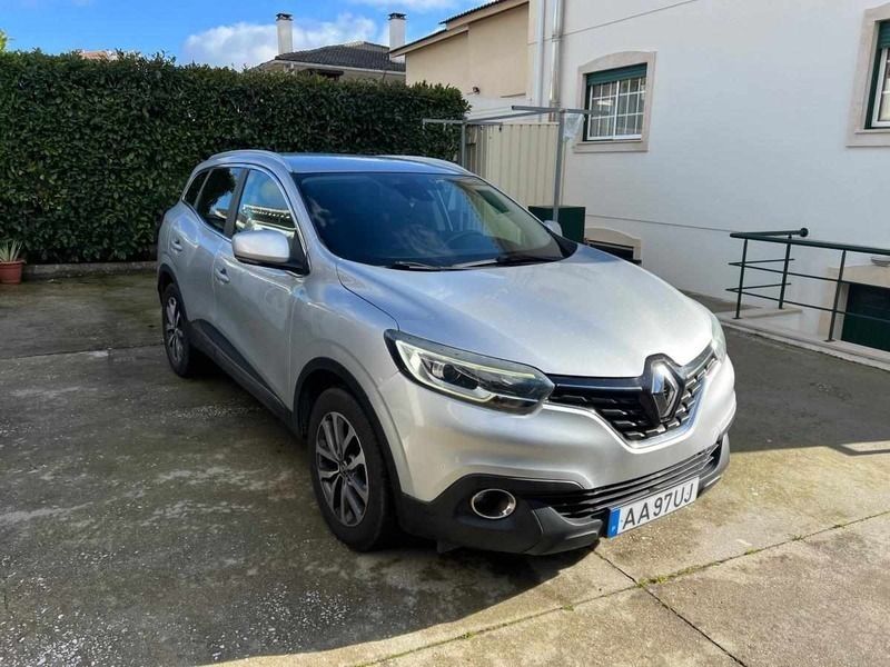 Cinzento Usado 2016 Renault Kadjar SUV | € 12.750 (Preço justo) - Imagem 1/4