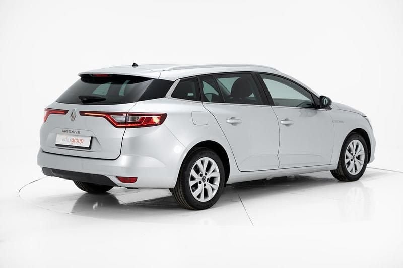 Usado Renault Mégane IV 115 HP (84 kW) 2019 Cinzento Carrinha