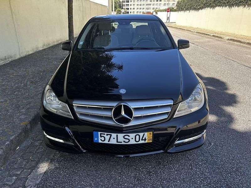 Usado 2011 Mercedes C180 Sedan | € 13.900 (Preço elevado) - Imagem 1/4