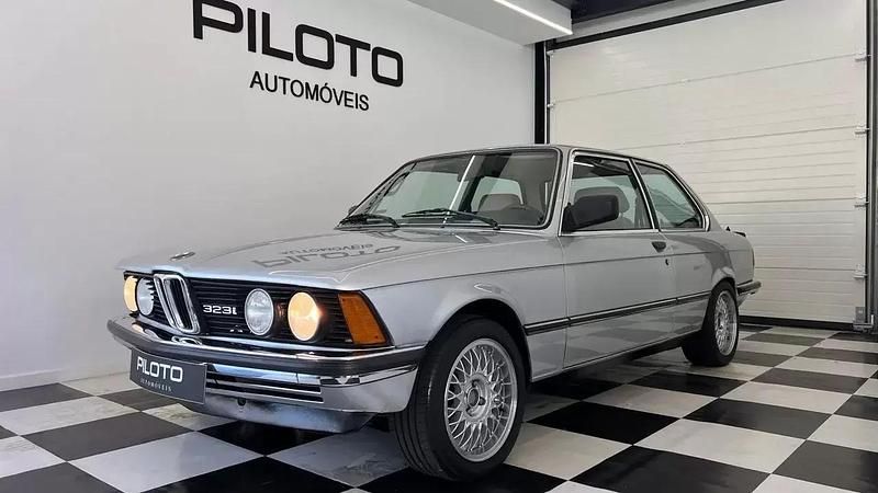Cinzento Usado 1982 BMW 323 Coupé | € 29.990 - Imagem 1/4