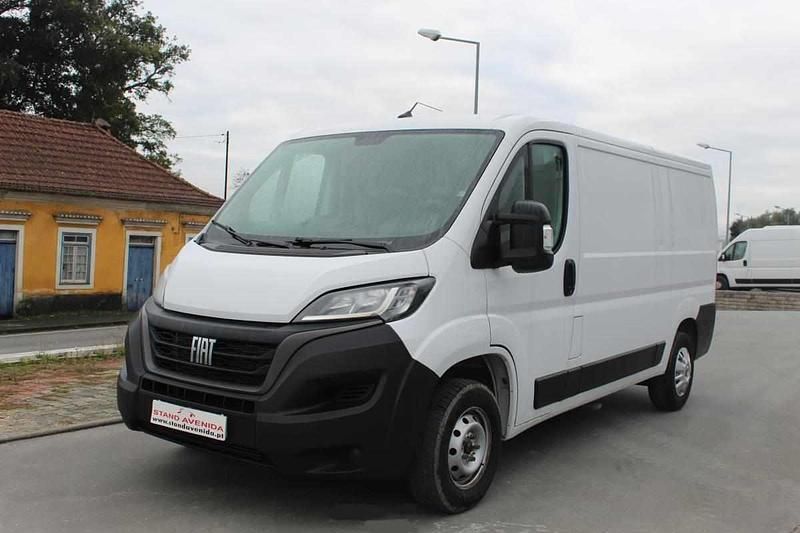 Usado Fiat Ducato 120 HP (88 kW) 2022 Branco Van