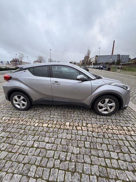 Usado Toyota C-HR 122 HP (89 kW) 2019 SUV