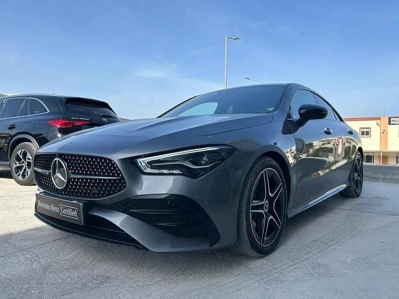 Cinza mountain Usado 2024 Mercedes CLA180 Advanced Plus Sedan | € 44.450 (Caro) - Imagem 1/4