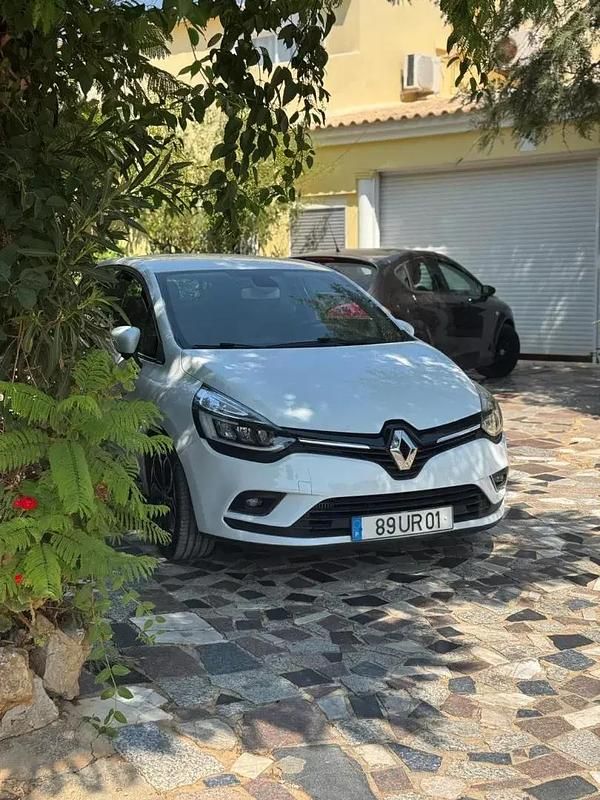 Branco Usado 2018 Renault Clio IV GT-Line | € 14.900 (Caro) - Imagem 1/4