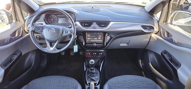 Usado Opel Corsa 95 HP (69 kW) 2017 Preto Citadino