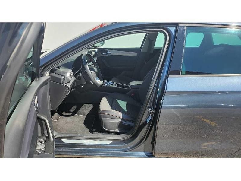 Usado Seat Leon ST 150 HP (110 kW) 2022 Cinzento Carrinha