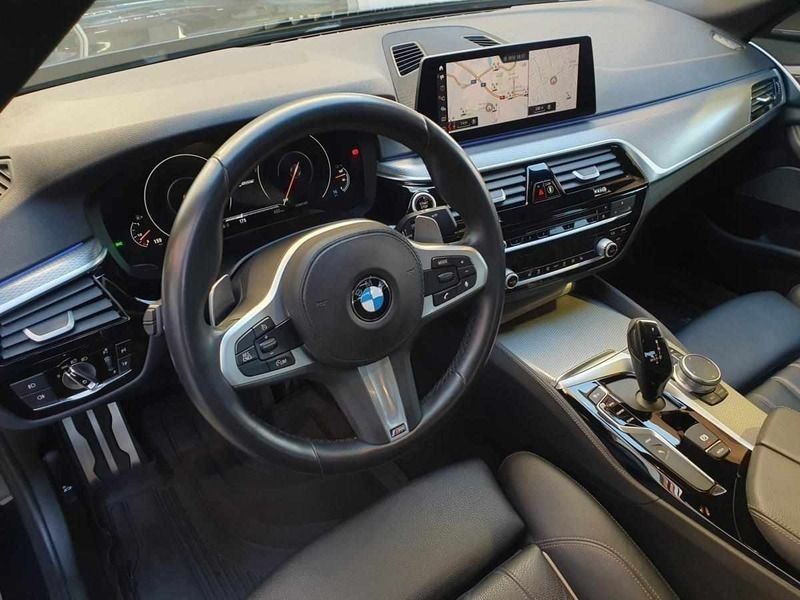 Usado BMW 530e 252 HP (185 kW) 2019 Azul Sedan