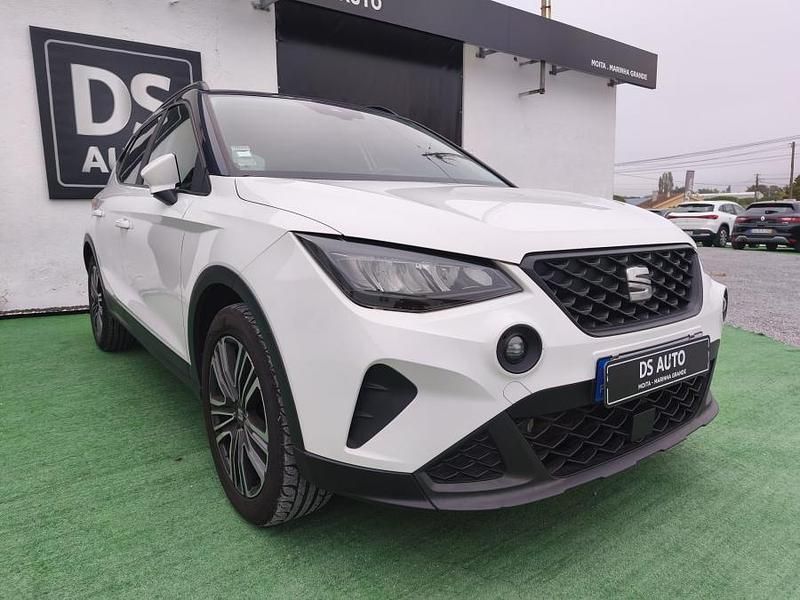Branco Usado 2021 Seat Arona SUV | € 17.990 (Preço justo) - Imagem 1/1