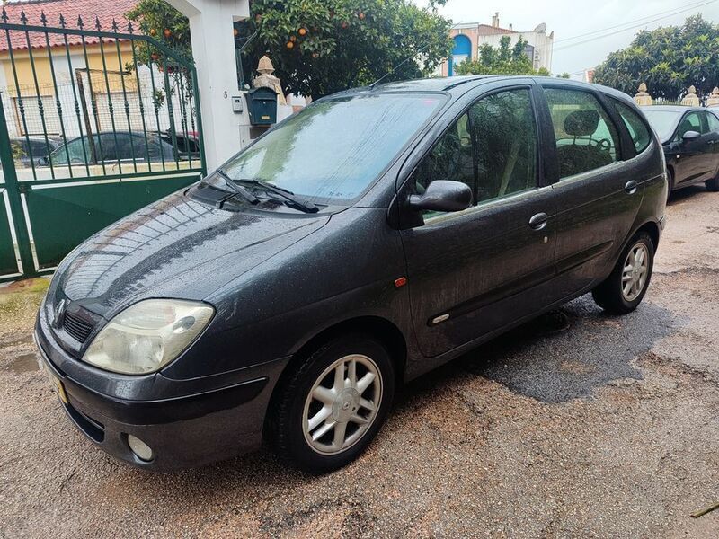 Usado 2002 Renault Scénic Monovolume | € 1.750 - Imagem 1/4