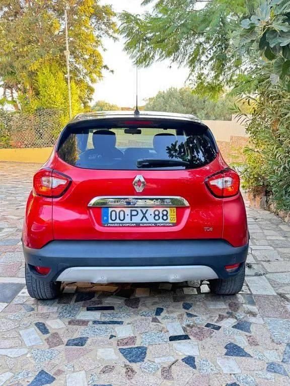 Usado Renault Captur Expression 90 HP (66 kW) 2015 Vermelho SUV