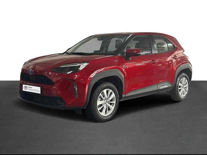 Vermelho (pintura metalizada especial) Usado 2024 Toyota Yaris Comfort | € 26.750 (Preço elevado) - Imagem 1/4