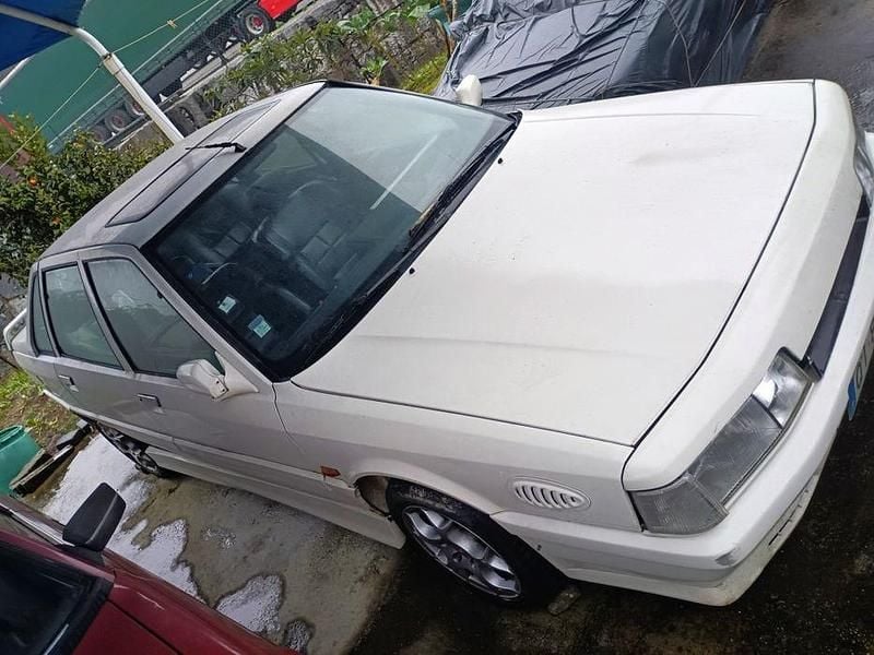 Usado 1988 Renault 21 Sedan | € 4.000 - Imagem 1/4