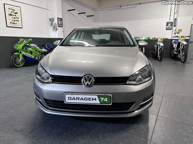 Cinza Usado 2013 VW Golf VII Highline Citadino | € 14.000 (Preço elevado) - Imagem 1/1