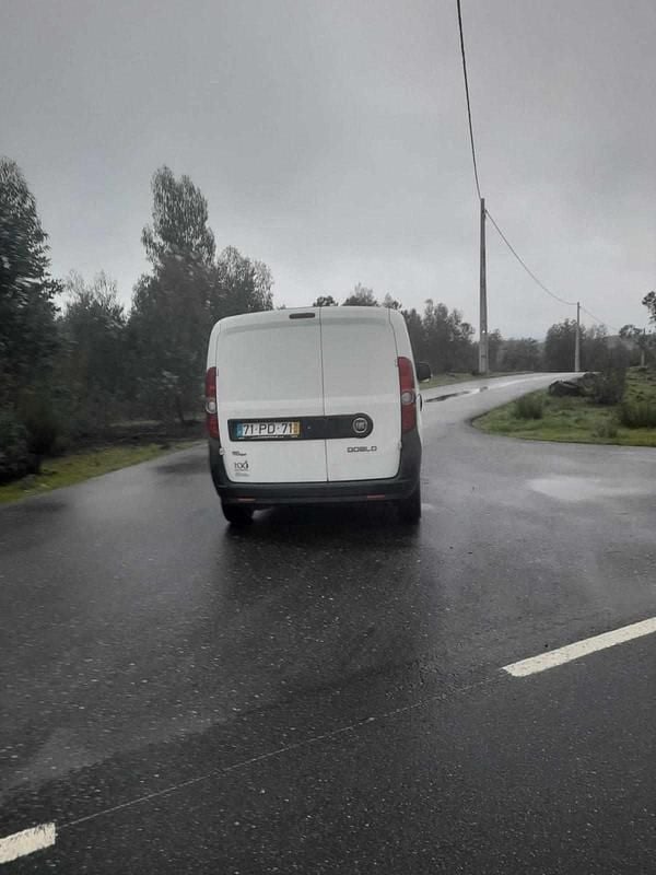 Usado Fiat Doblò 90 HP (66 kW) 2014 Branco Monovolume