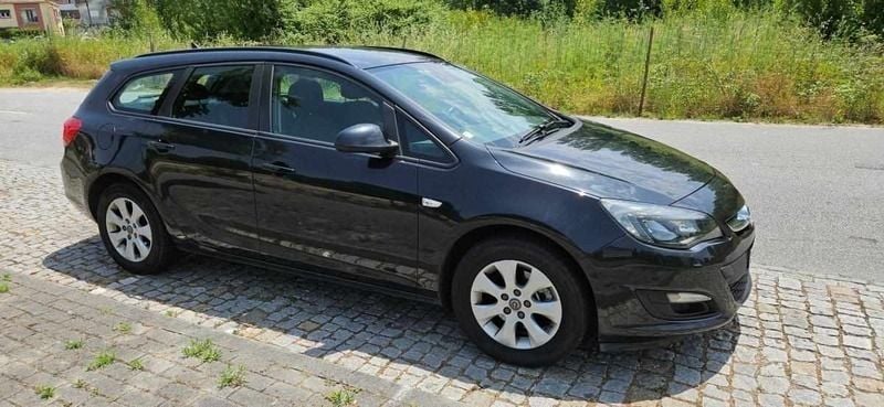 Preto Usado 2015 Opel Astra Carrinha | € 6.900 (Super Preço) - Imagem 1/4