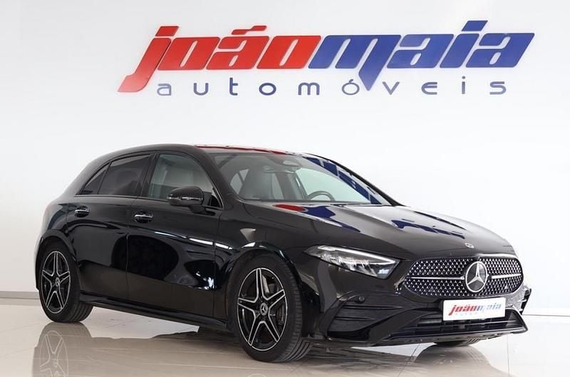 Preto Usado 2023 Mercedes A200 AMG line Sedan | € 44.500 - Imagem 1/4