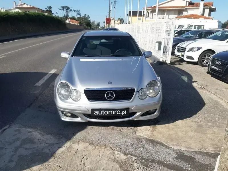 Usado Mercedes C180 143 HP (105 kW) 2003 Cinza prata Coupé