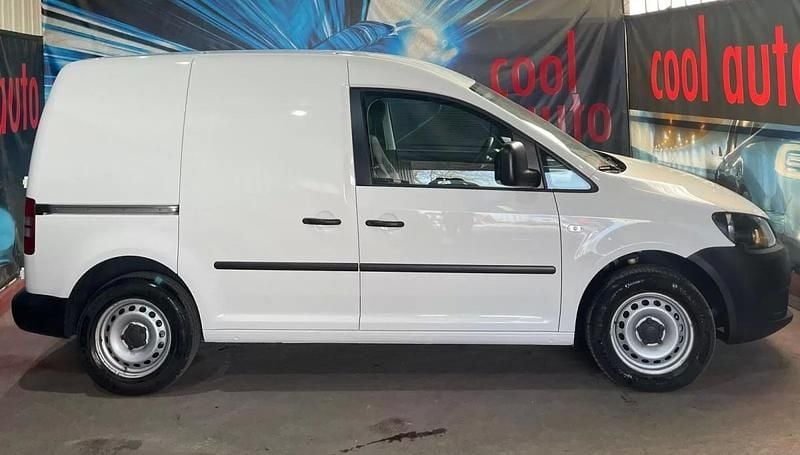 Usado VW Caddy 75 HP (55 kW) 2017 Branco Monovolume