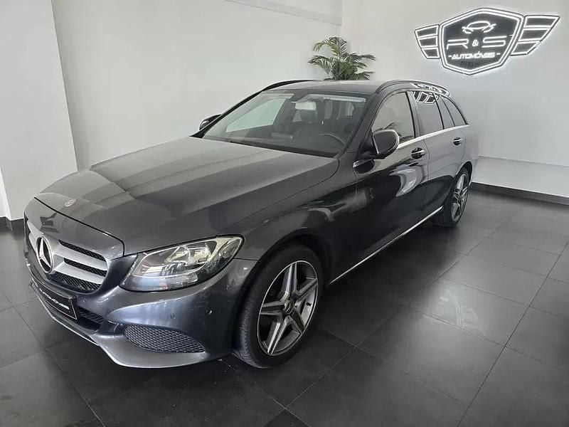Usado Mercedes C200 Avantgarde 136 HP (100 kW) 2016 Cinza antracite Carrinha