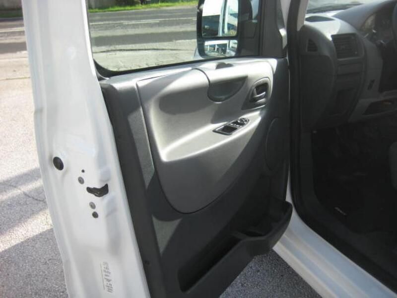 Usado Peugeot Expert 85 HP (62 kW) 2007 Van