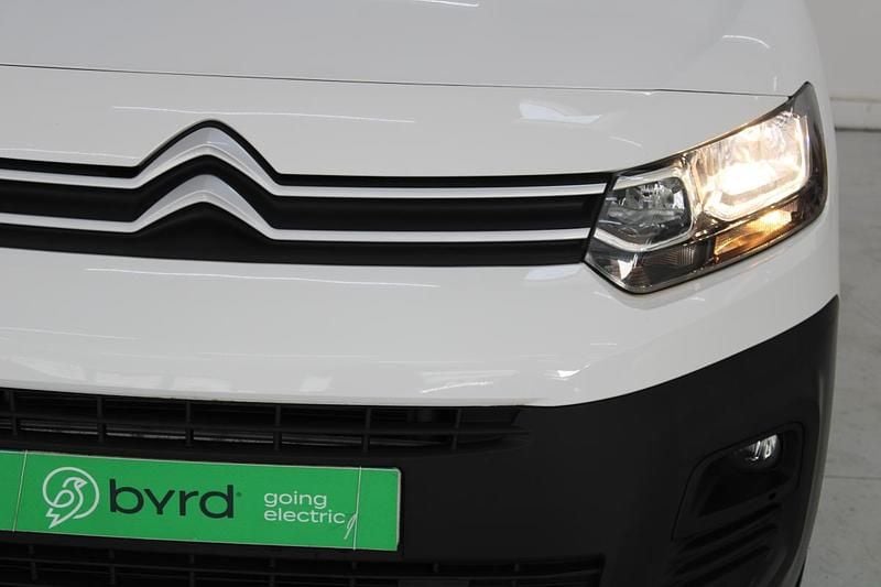Usado Citroën e-Berlingo 100 kW (136 HP) 2022 Branco Monovolume