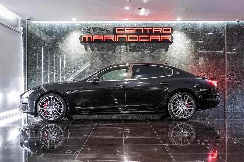 Preto Usado 2018 Maserati Quattroporte Sedan | € 63.000 - Imagem 1/4