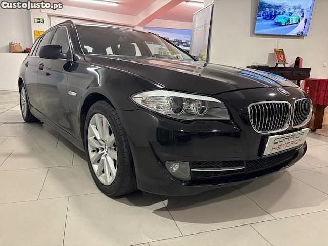 Preto Usado 2011 BMW 520 Luxury Line Carrinha | € 12.750 (Super Preço) - Imagem 1/1