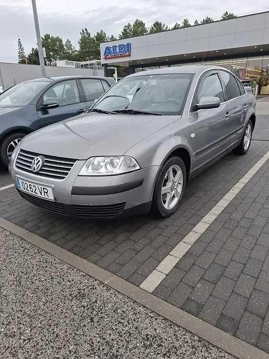 Usado 2001 VW Passat Sedan | € 3.250 (Preço justo) - Imagem 1/4