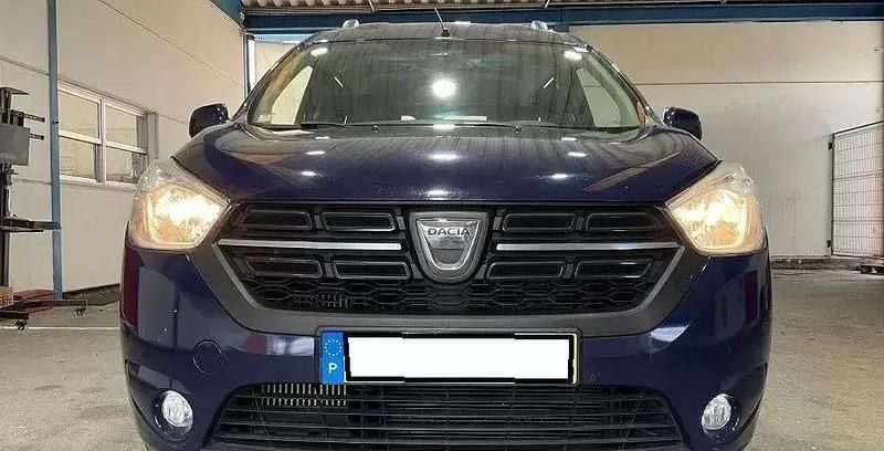 Azul Usado 2018 Dacia Dokker Essentiel Van | € 11.750 - Imagem 1/4