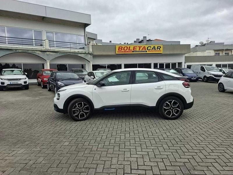 Branco Usado 2024 Citroën e-C4 Feel Sedan | € 21.750 (Super Preço) - Imagem 1/4
