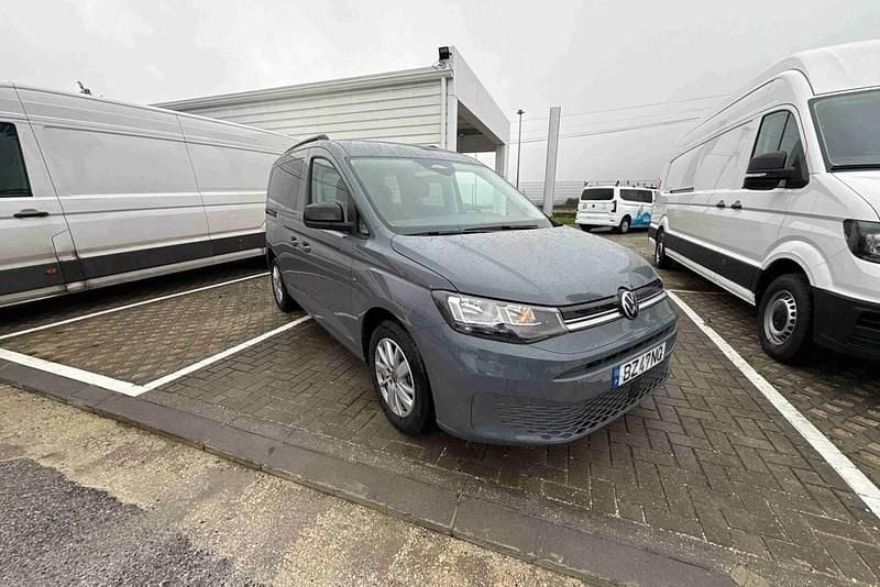Cinzento Novo 2025 VW Caddy Style Monovolume | € 36.999 - Imagem 1/4