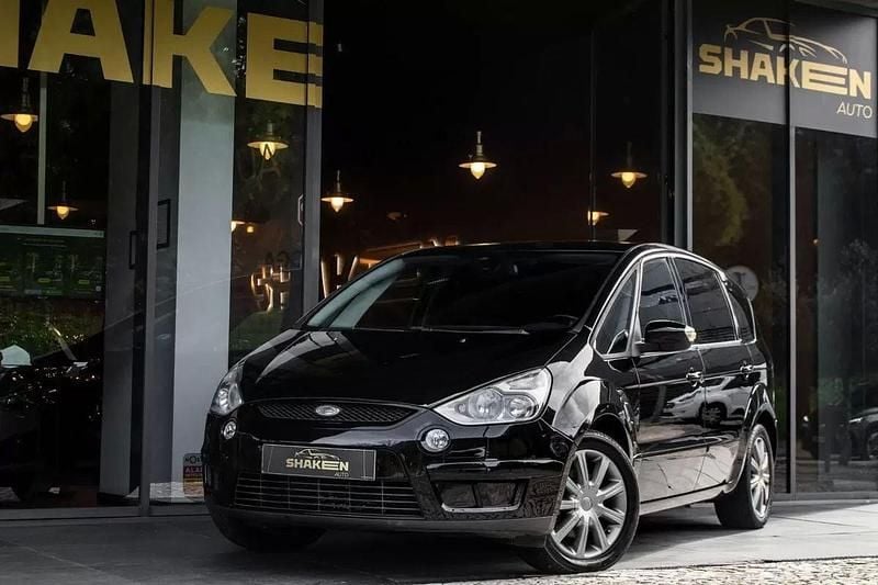 Usado Ford S-MAX Trend 125 HP (91 kW) 2008 Preto Monovolume