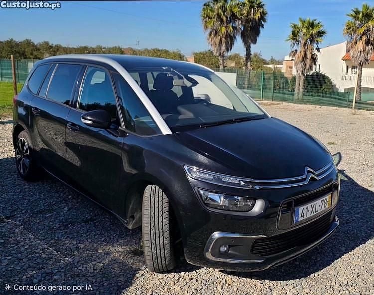 Usado Citroën C4 SpaceTourer 129 HP (94 kW) 2019 Preto Monovolume