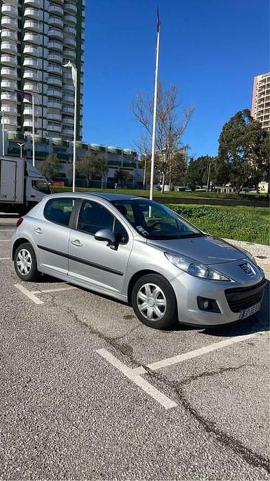 Usado 2010 Peugeot 207 Sedan | € 3.990 (Bom preço) - Imagem 1/4