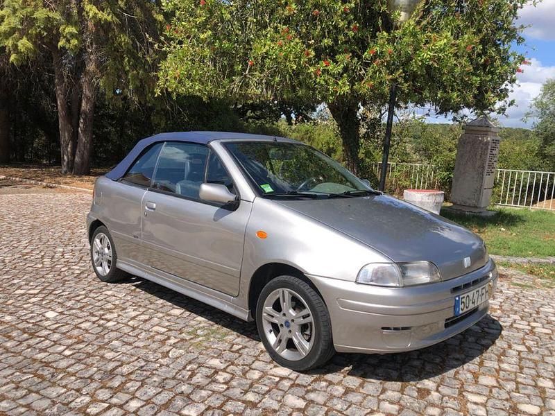 Usado Fiat Punto 60 HP (44 kW) 1995 Cabrios