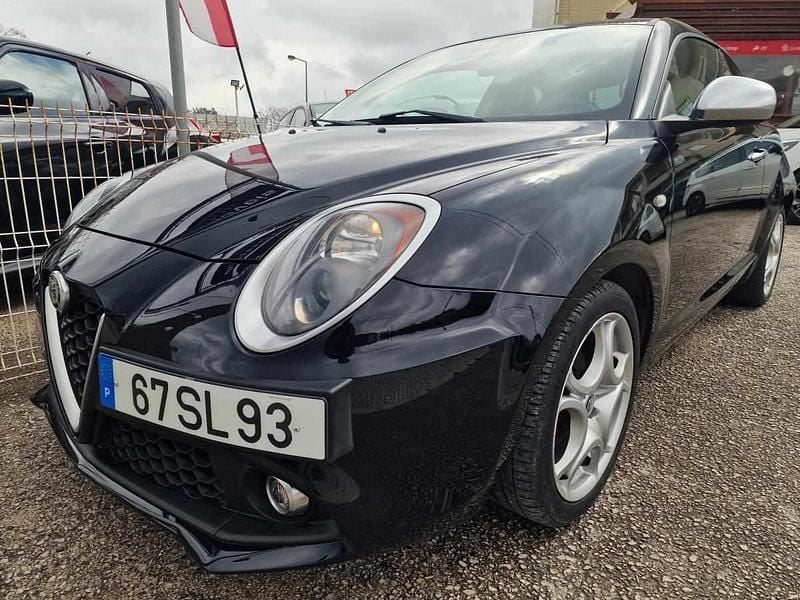 Usado Alfa Romeo MiTo 105 HP (77 kW) 2017 Preto Citadino