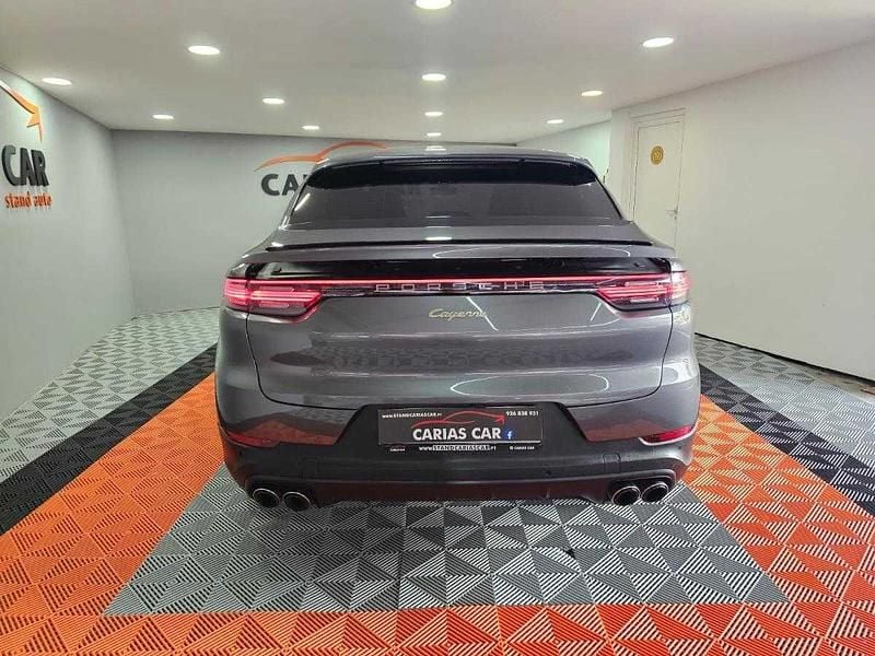 Usado Porsche Cayenne 304 HP (223 kW) 2022 Cinzento SUV