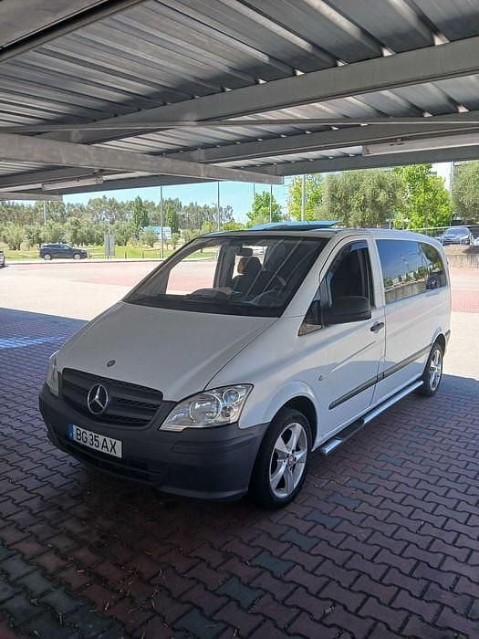 Usado 2011 Mercedes Vito Monovolume | € 10.500 - Imagem 1/3