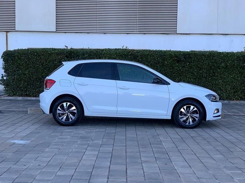Usado VW Polo Trendline 80 HP (58 kW) 2019 Branco Citadino