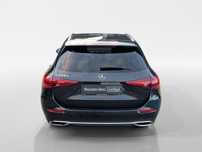 Usado Mercedes C220 200 HP (147 kW) 2025 Cinza Carrinha