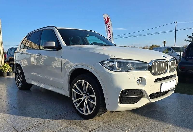 Branco Usado 2015 BMW X5 M50 SUV | € 45.950 - Imagem 1/4