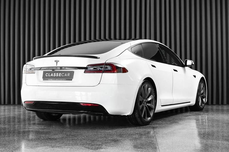 Usado Tesla Model S Long Range AWD 411 kW (560 HP) 2019 Branco Citadino