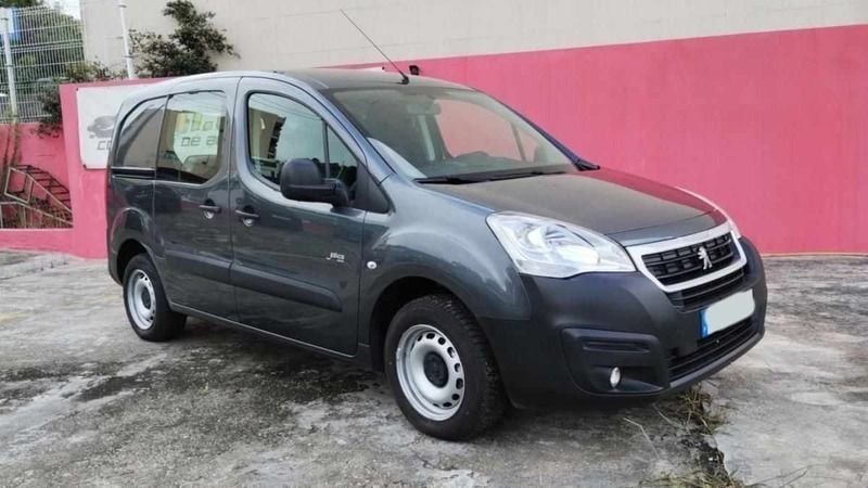Cinza escuro Usado 2018 Peugeot Partner Monovolume | € 11.950 (Preço justo) - Imagem 1/4
