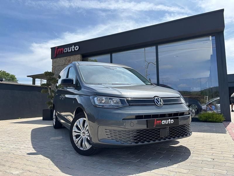 Cinza Usado 2024 VW Caddy Maxi Monovolume | € 30.900 - Imagem 1/4