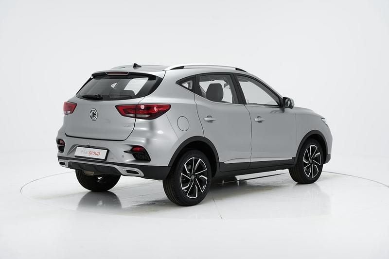 Usado MG ZS Luxury 111 HP (81 kW) 2023 Cinza SUV
