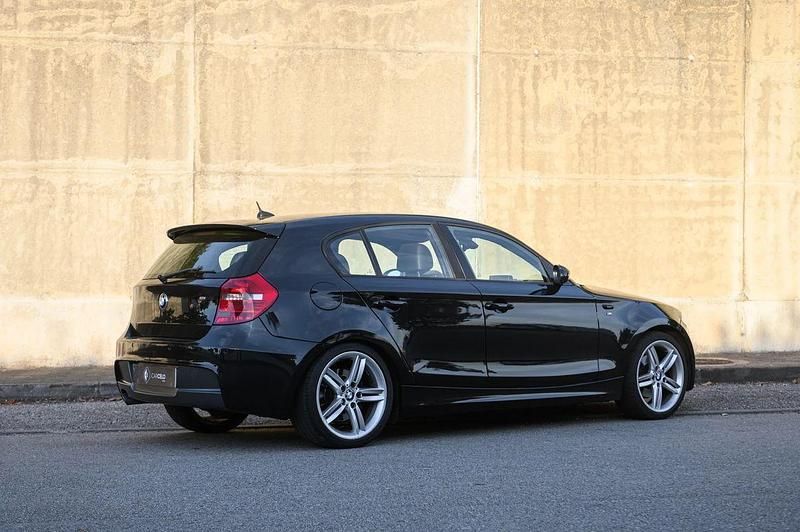 Preto Usado 2007 BMW 120 Citadino | € 10.990 (Caro) - Imagem 1/4